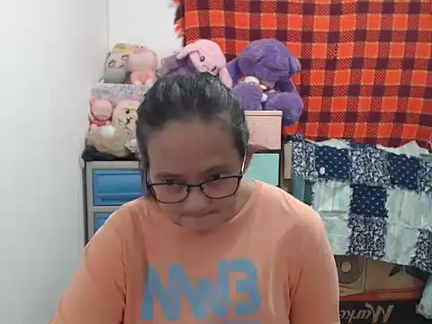 Snapshot of Kinkybela2025 chatting on 11-02-25, 10:06 Kinkybela2025 online show from 11-02-25, 10:06