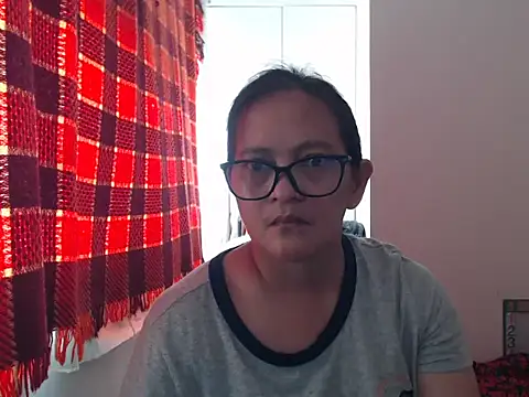 Snapshot of Kinkybela2025 chatting on 05-14-26, 11:22 Kinkybela2025 online show from 05-14-26, 11:22
