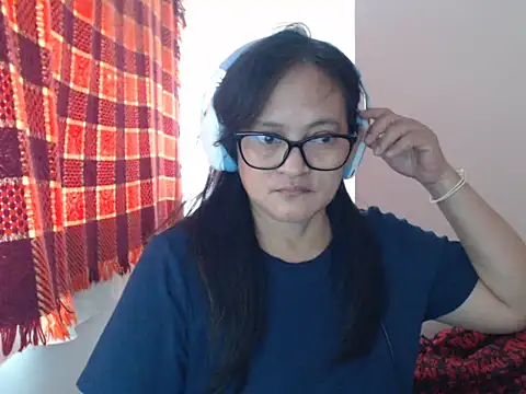 Snapshot of Kinkybela2025 chatting on 05-16-26, 12:18 Kinkybela2025 online show from 05-16-26, 12:18