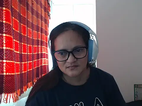 Snapshot of Kinkybela2025 chatting on 05-18-26, 12:40 Kinkybela2025 online show from 05-18-26, 12:40