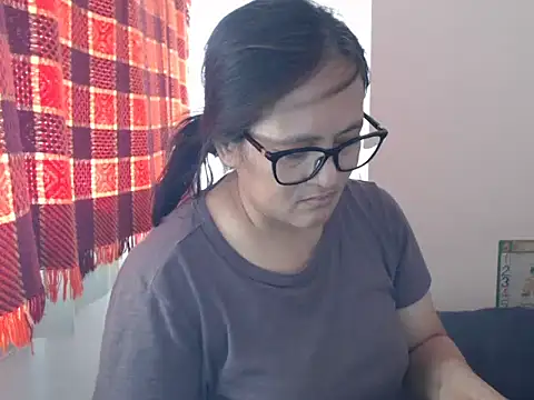 Snapshot of Kinkybela2025 chatting on 05-23-26, 01:11 Kinkybela2025 online show from 05-23-26, 01:11
