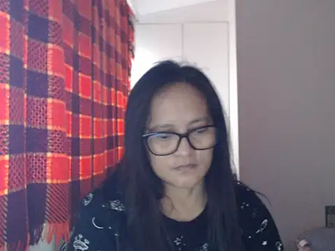 Snapshot of Kinkybela2025 chatting on 06-05-26, 01:01 Kinkybela2025 online show from 06-05-26, 01:01