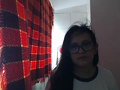 Snapshot of Kinkybela2025 chatting on 06-15-26, 12:35 Kinkybela2025 online show from 06-15-26, 12:35