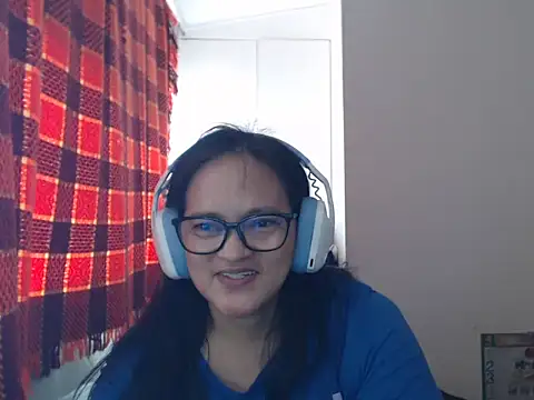 Snapshot of Kinkybela2025 chatting on 06-20-26, 01:30 Kinkybela2025 online show from 06-20-26, 01:30