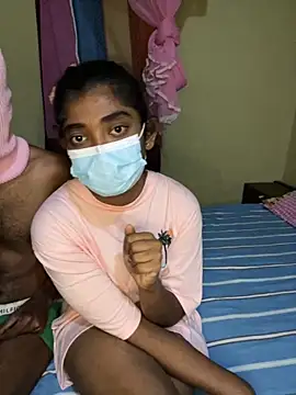 Snapshot of couplesexroom chatting on 11-03-25, 05:09 couplesexroom online show from 11-03-25, 05:09