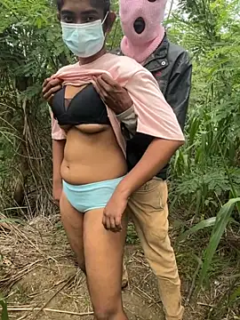 Snapshot of couplesexroom chatting on 11-08-25, 05:07 couplesexroom online show from 11-08-25, 05:07