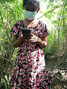 Snapshot of couplesexroom chatting on 11-21-25, 07:51 couplesexroom online show from 11-21-25, 07:51