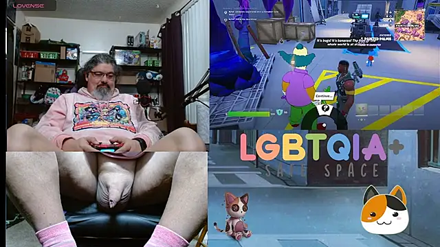 Snapshot of geekycastillo chatting on 12-03-25, 06:28 geekycastillo online show from 12-03-25, 06:28