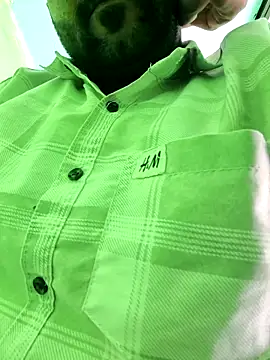 Snapshot of IamRamesh chatting on 10-27-25, 08:40 IamRamesh online show from 10-27-25, 08:40