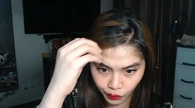 SeductiveTsDoll online show from 03-19-25, 02:48