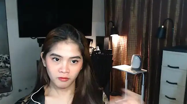 SeductiveTsDoll online show from 03-20-25, 05:57