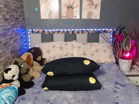 HotNathalie6900 online show from 02-14-26, 04:04