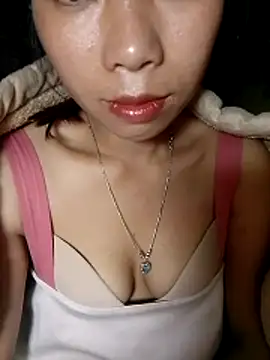 Snapshot of mekaka00 chatting on 11-30-25, 04:00 mekaka00 online show from 11-30-25, 04:00