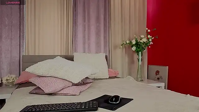 AlexColee online show from 11-16-25, 02:33