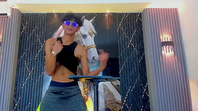 Snapshot of Sex_Boy_33_ chatting on 11-07-25, 07:25 Sex Boy 33 online show from 11-07-25, 07:25