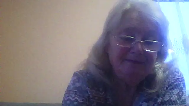 Snapshot of AmyLove353 chatting on 04-23-26, 03:30 AmyLove353 online show from 04-23-26, 03:30