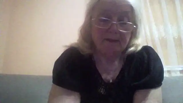 Snapshot of AmyLove353 chatting on 04-30-26, 08:57 AmyLove353 online show from 04-30-26, 08:57