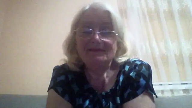 Snapshot of AmyLove353 chatting on 05-07-26, 09:31 AmyLove353 online show from 05-07-26, 09:31