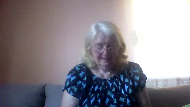 Snapshot of AmyLove353 chatting on 05-16-26, 03:47 AmyLove353 online show from 05-16-26, 03:47
