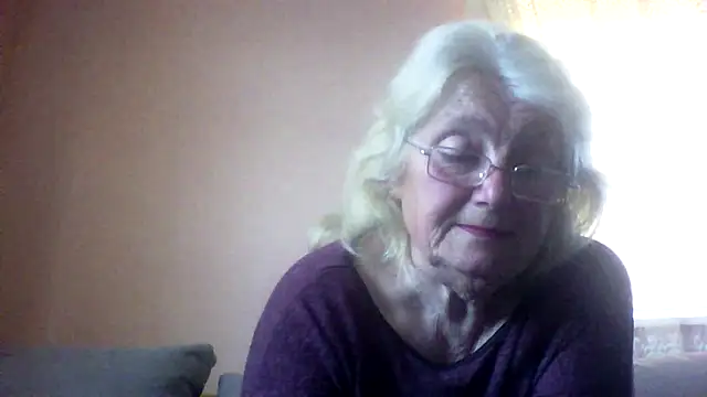 Snapshot of AmyLove353 chatting on 05-23-26, 03:45 AmyLove353 online show from 05-23-26, 03:45