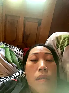 Snapshot of Top_x chatting on 11-07-25, 05:18 Top x online show from 11-07-25, 05:18