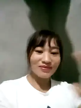 Snapshot of Paty_x chatting on 10-23-25, 01:54 Paty x online show from 10-23-25, 01:54