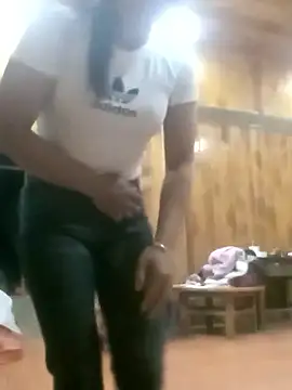 Snapshot of Paty_x chatting on 10-27-25, 11:09 Paty x online show from 10-27-25, 11:09