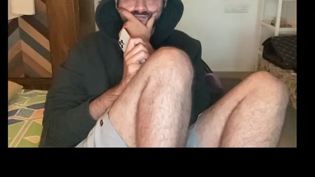 Snapshot of MakeMeAwareAah chatting on 12-15-25, 03:49 MakeMeAwareAah online show from 12-15-25, 03:49