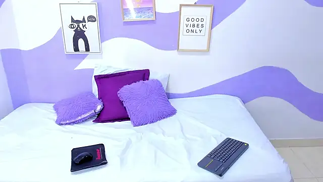 VIOLETA-28 online show from 11-15-25, 11:18