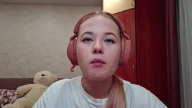 Blu3Oc3an online show from 10-24-25, 02:46