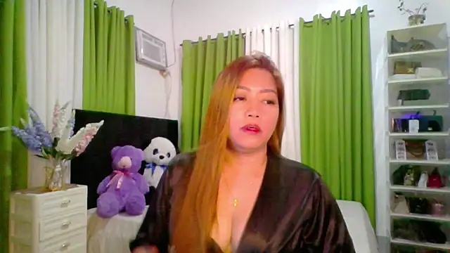 Snapshot of SweetBabe_Sky chatting on 10-30-25, 12:28 SweetBabe Sky online show from 10-30-25, 12:28