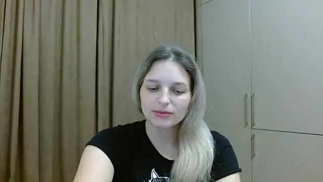 ElisSky301 online show from 11-27-25, 09:39