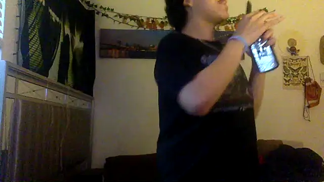 kxnnyvxz online show from 10-20-25, 10:32