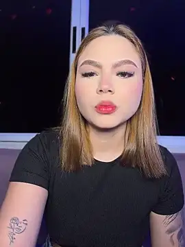 Snapshot of Beella1_ chatting on 05-05-26, 10:01 Beella1 online show from 05-05-26, 10:01