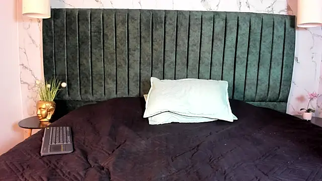 Snapshot of Lil_James chatting on 11-26-25, 07:48 Lil James online show from 11-26-25, 07:48