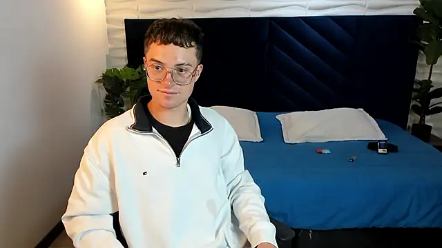 Lil James online show from 03-26-26, 07:52