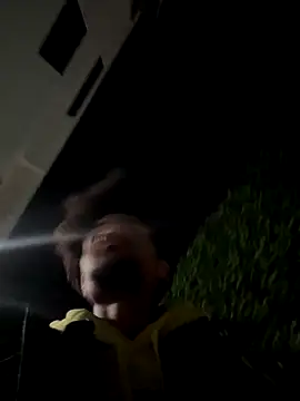 Snapshot of Mrmakeherwet_Tez chatting on 12-02-25, 07:47 Mrmakeherwet Tez online show from 12-02-25, 07:47