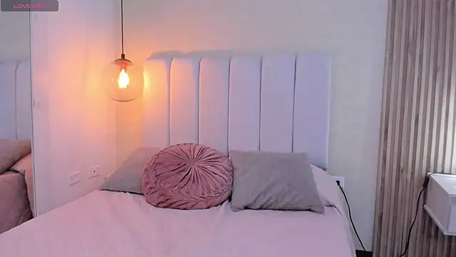 Scarletgod online show from 04-16-26, 09:39