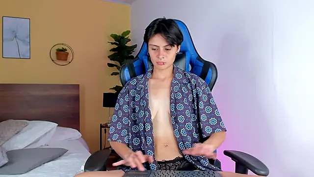 Snapshot of MartinnaGrecco chatting on 11-14-25, 08:29 MartinnaGrecco online show from 11-14-25, 08:29