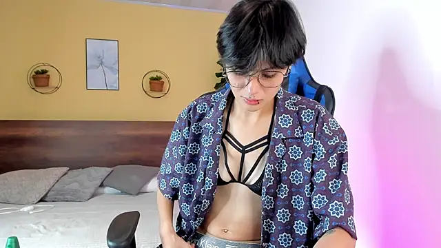 Snapshot of MartinnaGrecco chatting on 11-20-25, 10:20 MartinnaGrecco online show from 11-20-25, 10:20