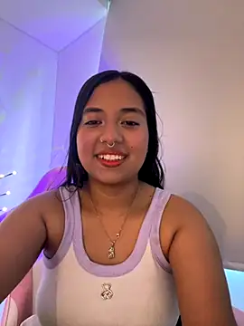 Snapshot of aly_nicols chatting on 10-24-25, 10:17 aly nicols online show from 10-24-25, 10:17