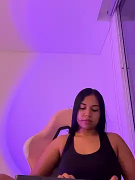 aly nicols online show from 01-10-26, 02:46