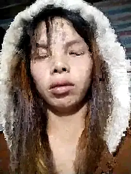 Snapshot of rickkis2k chatting on 11-17-25, 04:35 rickkis2k online show from 11-17-25, 04:35