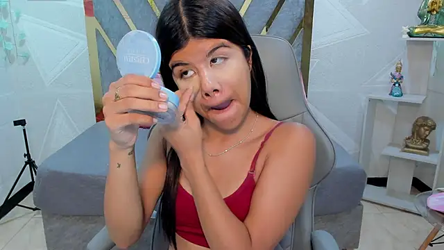 Snapshot of Sidney_Brownn chatting on 12-16-25, 01:21 Sidney Brownn online show from 12-16-25, 01:21