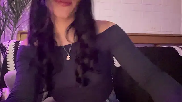 Snapshot of kaithra chatting on 11-24-25, 01:49 kaithra online show from 11-24-25, 01:49