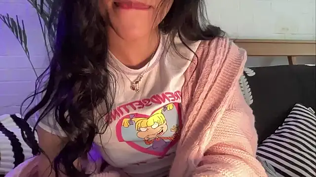 Snapshot of kaithra chatting on 11-29-25, 10:35 kaithra online show from 11-29-25, 10:35