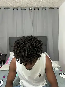 Snapshot of richardd2212 chatting on 06-04-26, 11:22 richardd2212 online show from 06-04-26, 11:22
