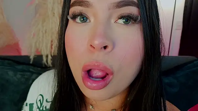 mia roux1 online show from 01-13-26, 12:49