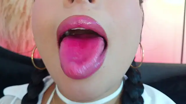 mia roux1 online show from 03-28-26, 10:09