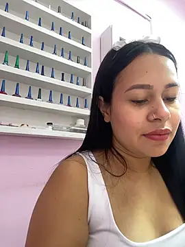 PaulaCruz01 online show from 11-05-25, 07:03